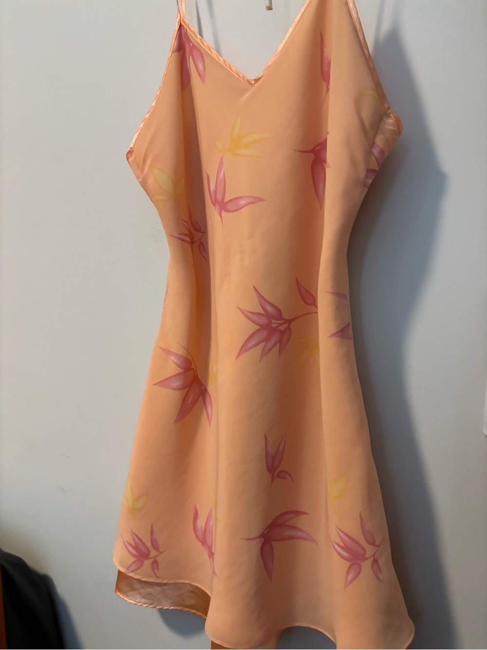 4 for $30- La Vie En Rose Peach & Floral V-Neck Slip Dress Adjustable- Vintage